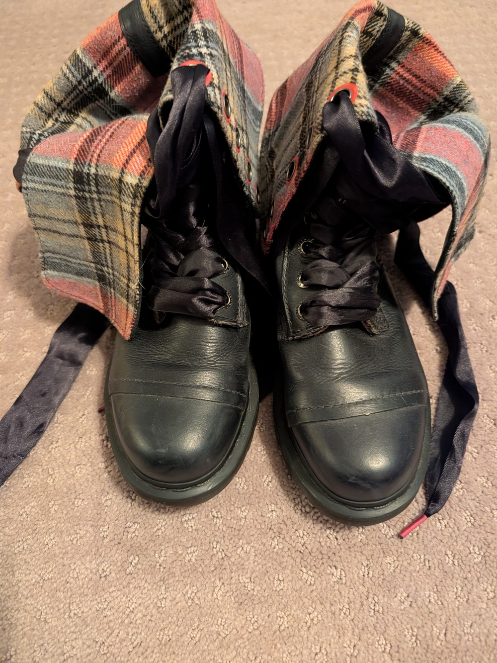 Dr. Martens - Black Leather Lace-Up Boots with Plaid Flannel Cuff